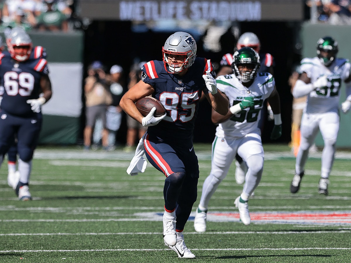 Patriots - Hunter Henry Jets